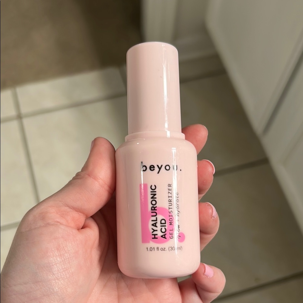 Pink Hyaluronic Acid Moisturizer